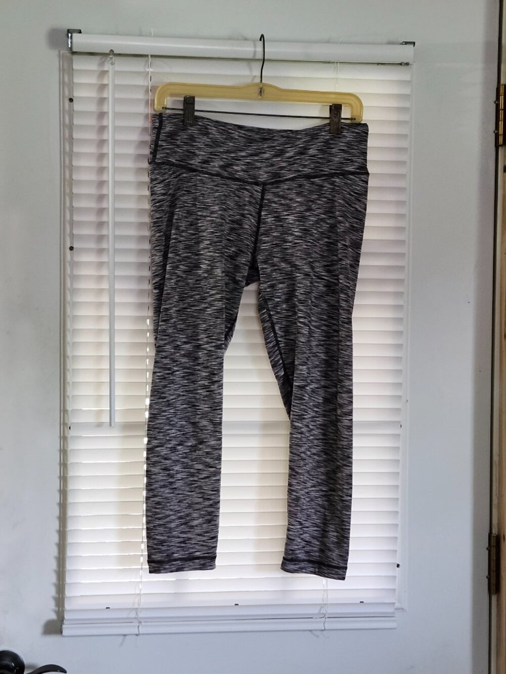 Avia / New York/unbranded womans leggings/capris/bermuda shorts size m 8-10 - Picture 14 of 15